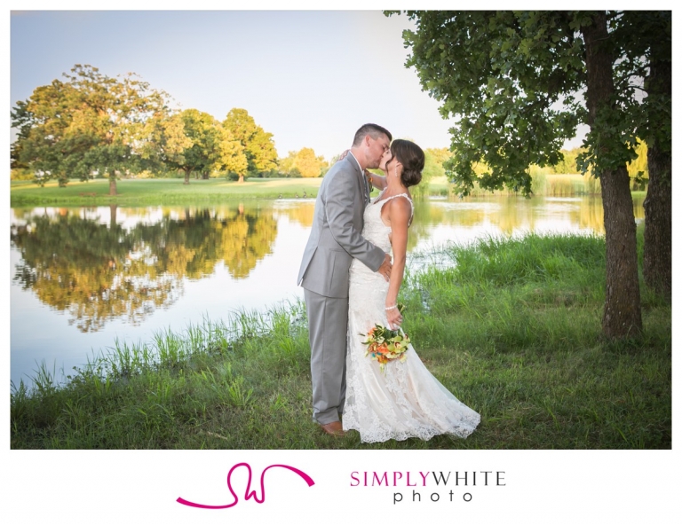 Simply White Photo, Post Oak Lodge