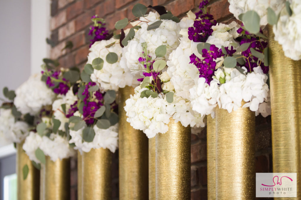 Nicole and Jasons wedding flowers at their Tulsa home, provided by the French Bouquet